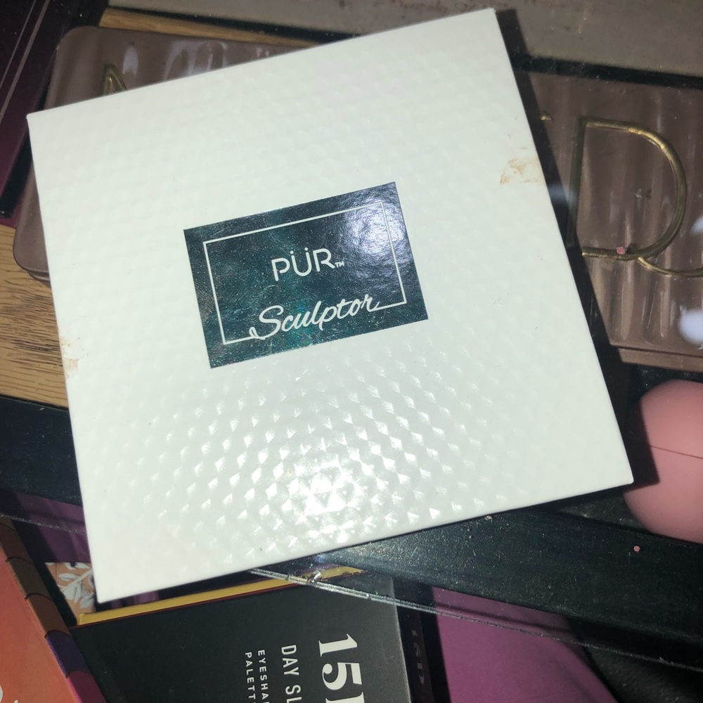 Pur sculptor highlight bronze pallet